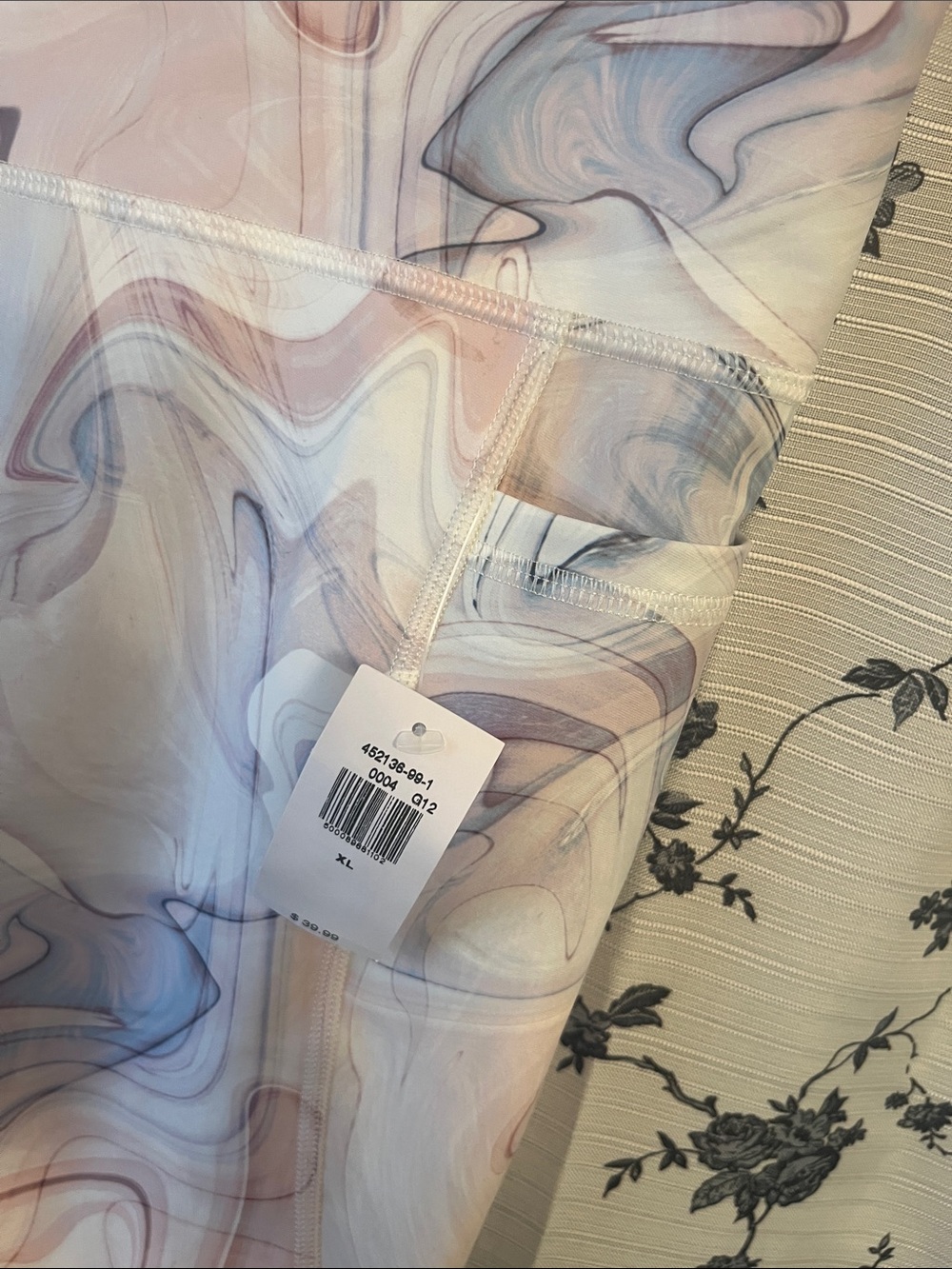 Old Navy NWT Powersoft Marble High Rise Leggings - Picture 3 of 5
